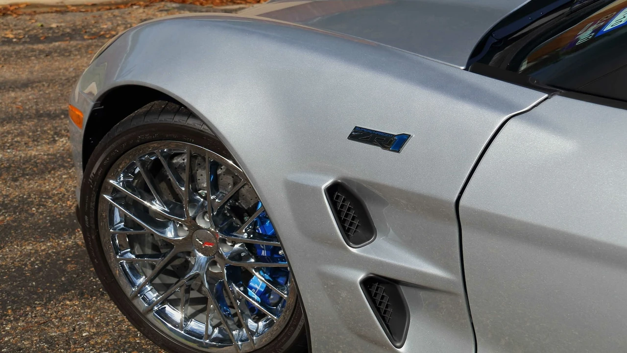 2009 Chevrolet Corvette C6 ZR1 - Image 16 of 21