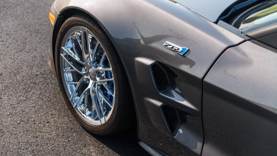 2009 Chevrolet Corvette C6 ZR1 - Image 18 of 21