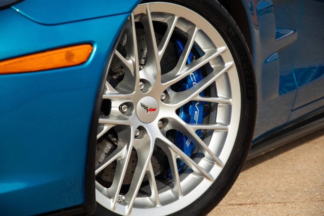 2009 Chevrolet Corvette C6 ZR1 - Image 13 of 21