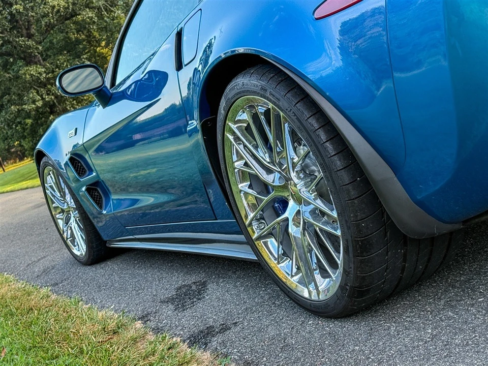 2009 Chevrolet Corvette C6 ZR1 - Image 24 of 31
