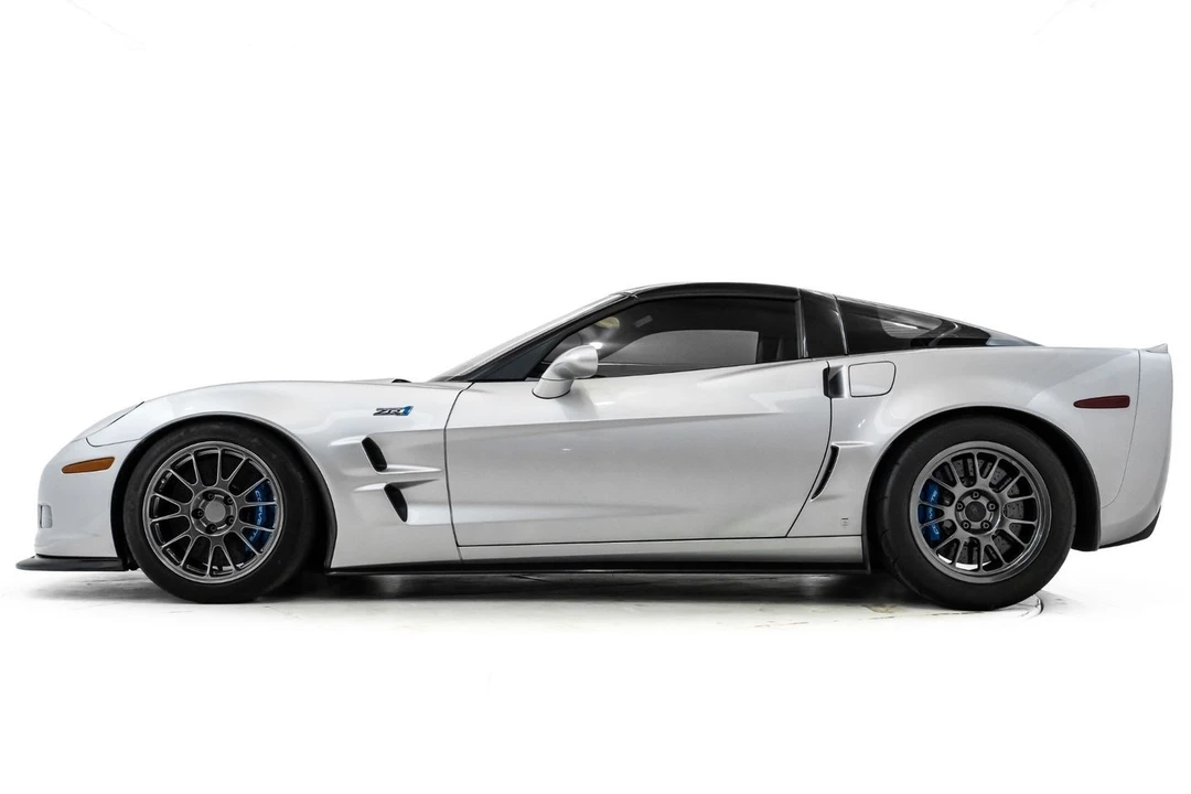 2009 Chevrolet Corvette C6 ZR1 - Image 11 of 31