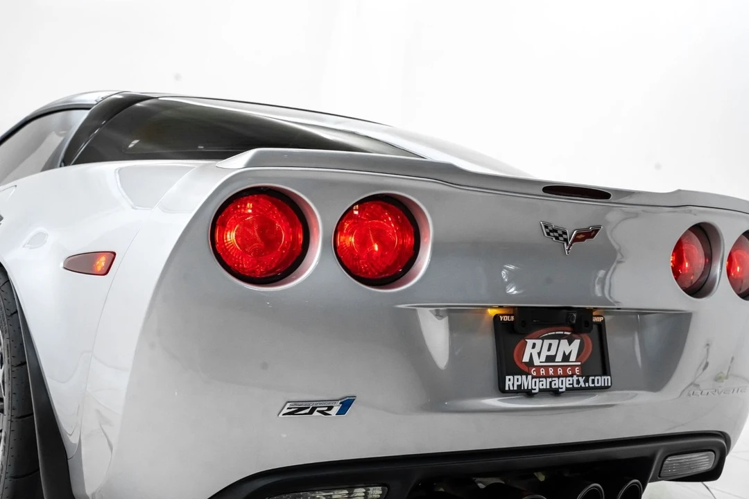 2009 Chevrolet Corvette C6 ZR1 - Image 13 of 31