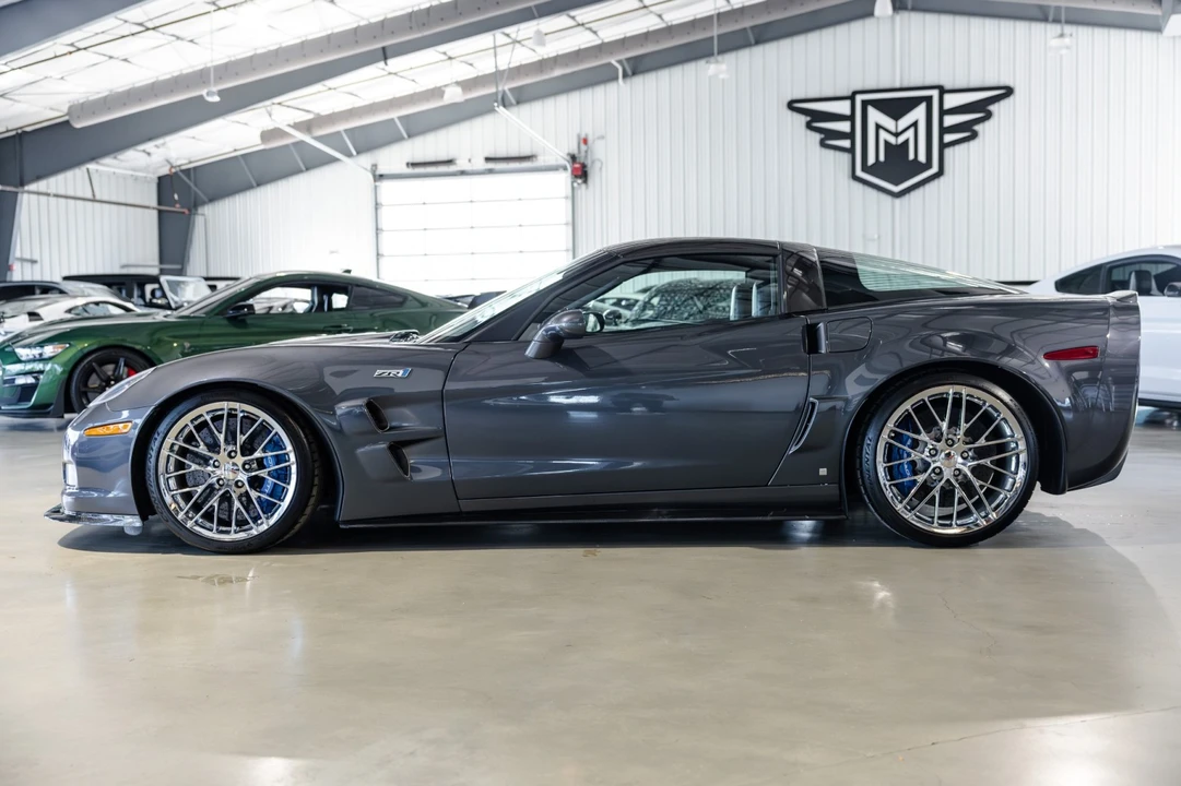 2009 Chevrolet Corvette C6 ZR1 - Image 3 of 31