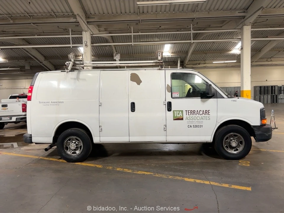 2009 Chevrolet Express - Image 6 of 12