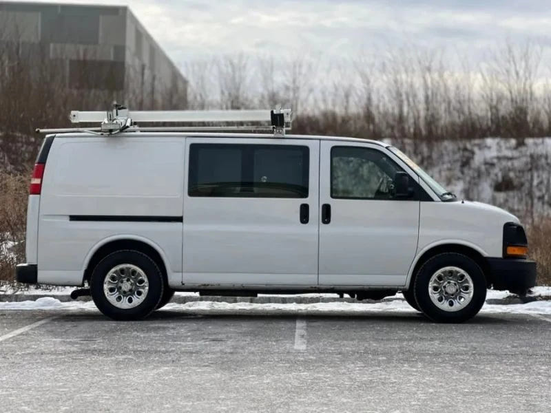 2009 Chevrolet Express - Image 12 of 12