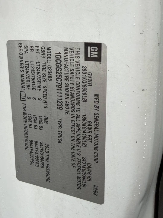 2009 Chevrolet Express - Image 17 of 17