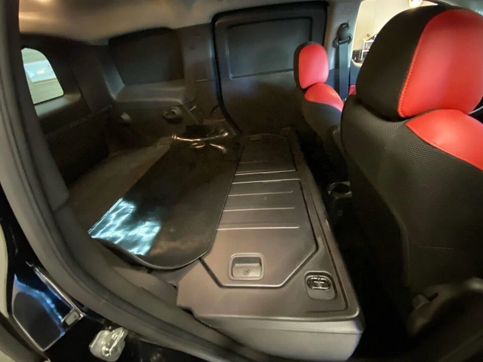 2009 Chevrolet HHR - Image 23 of 30
