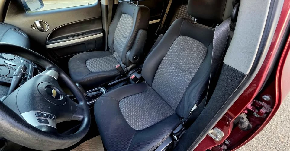 2009 Chevrolet HHR - Image 5 of 8