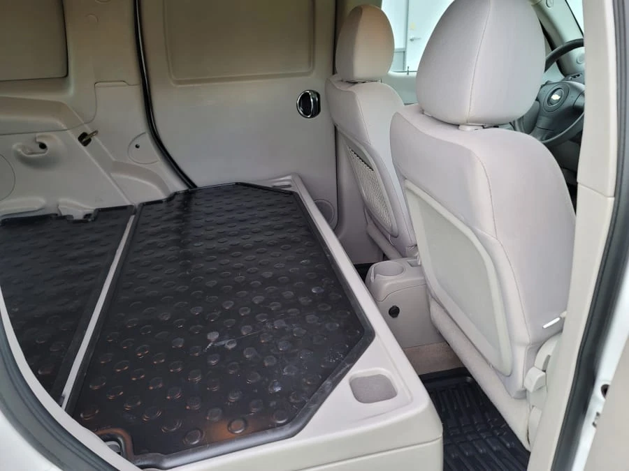 2009 Chevrolet HHR - Image 19 of 23