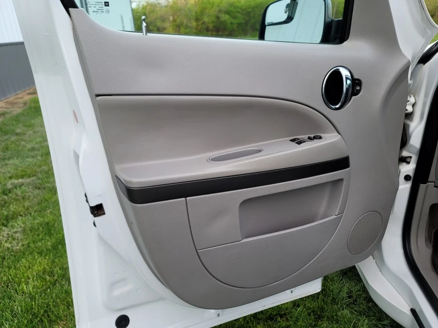 2009 Chevrolet HHR - Image 12 of 23