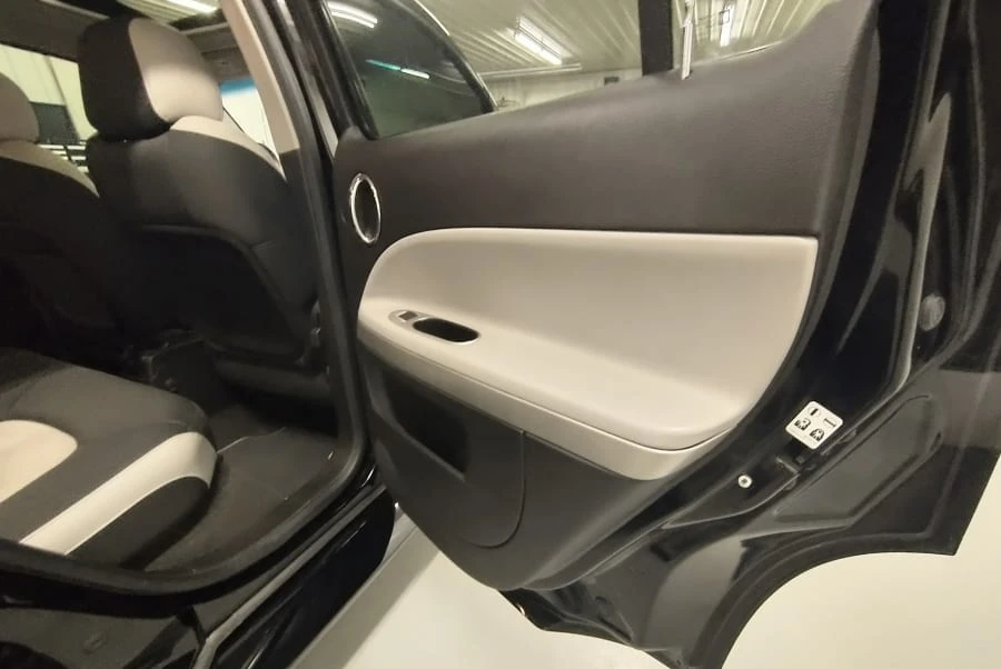 2009 Chevrolet HHR - Image 11 of 26