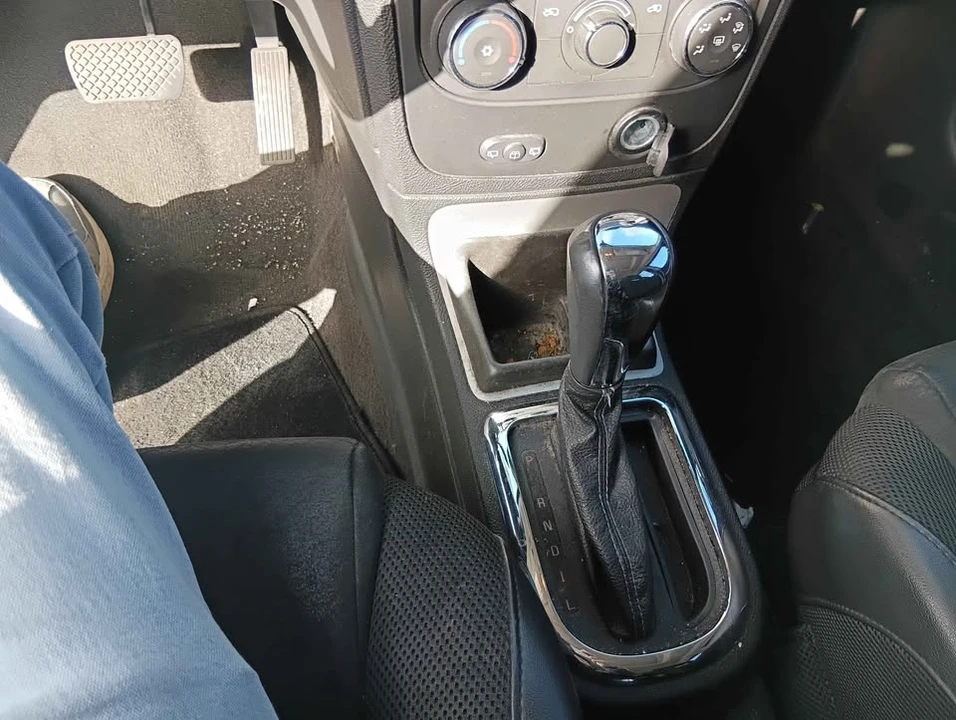 2009 Chevrolet HHR - Image 10 of 15