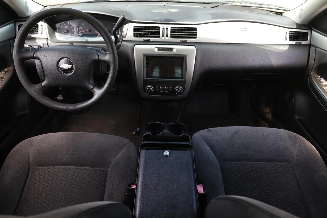 2009 Chevrolet Impala 9th Gen - Image 2 of 31