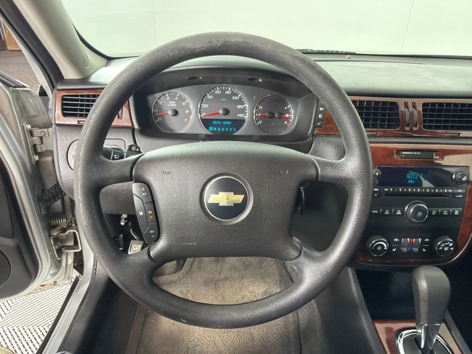 2009 Chevrolet Impala 9th Gen - Image 16 of 26