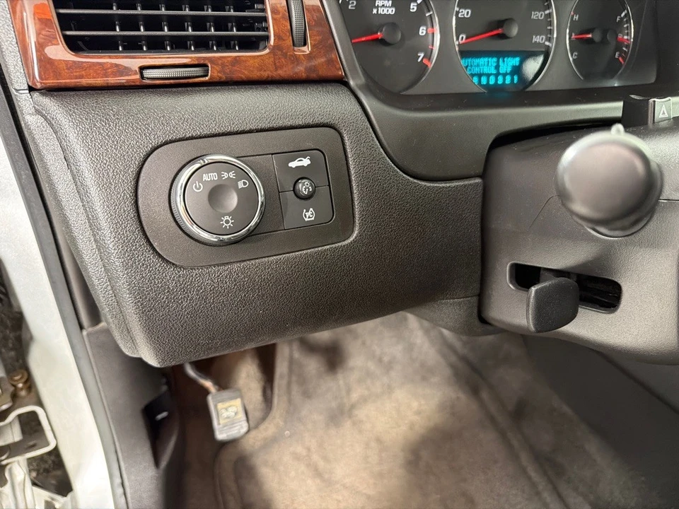 2009 Chevrolet Impala 9th Gen - Image 15 of 26