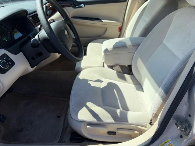 2009 Chevrolet Impala 9th Gen - Image 17 of 31