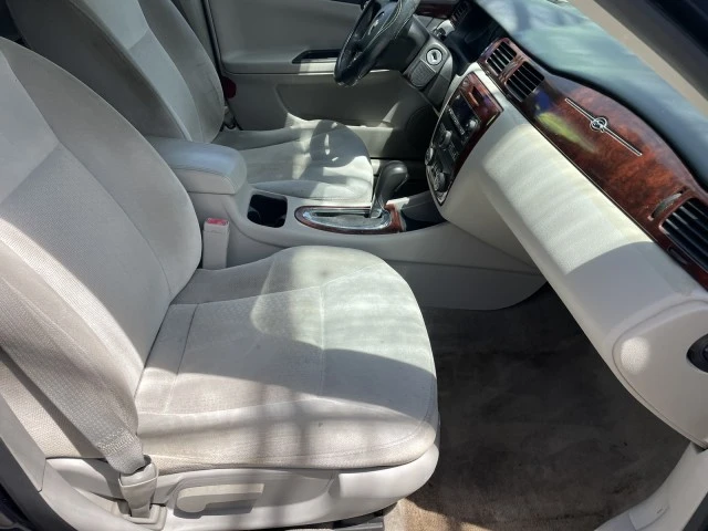 2009 Chevrolet Impala 9th Gen - Image 25 of 31