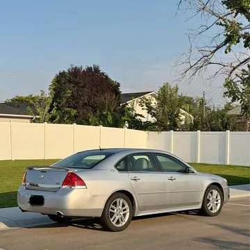 2009 Chevrolet Impala LTZ Sedan 4D