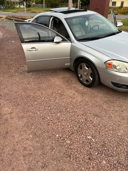2009 Chevrolet Impala 9th Gen - Image 3 of 5
