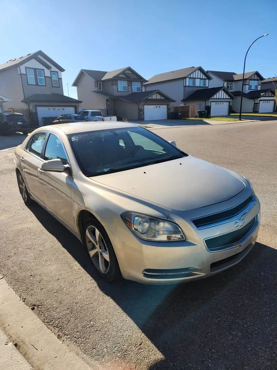 2009 Chevrolet Malibu - Image 2 of 5