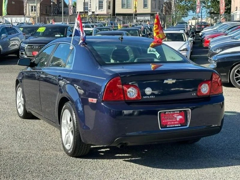 2009 Chevrolet Malibu - Image 6 of 12