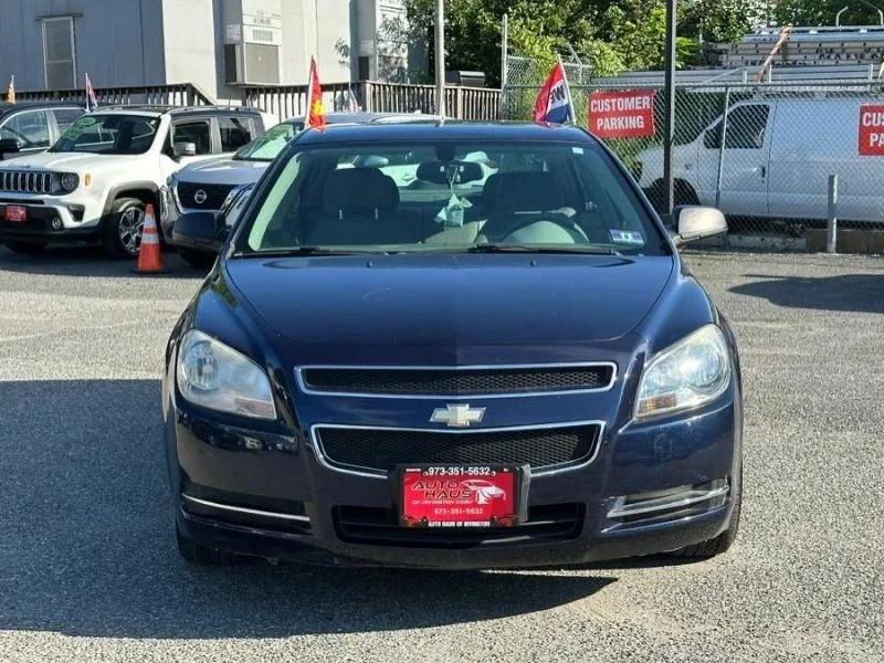 2009 Chevrolet Malibu - Image 2 of 12