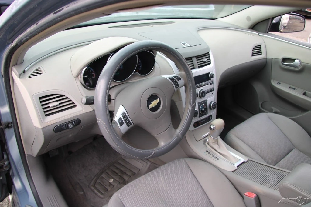 2009 Chevrolet Malibu - Image 13 of 21