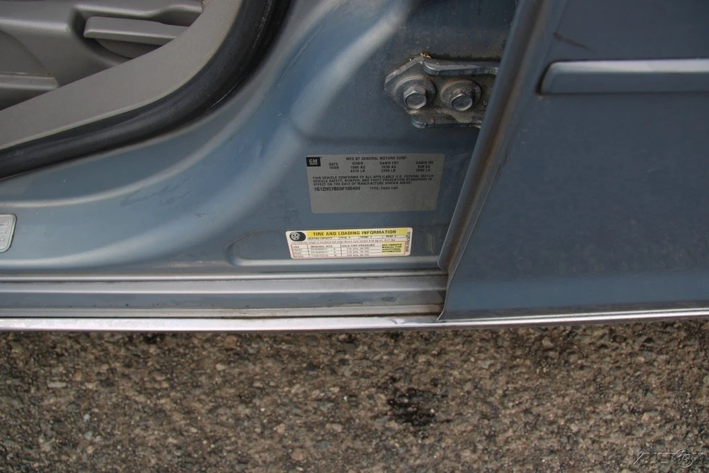 2009 Chevrolet Malibu - Image 10 of 21