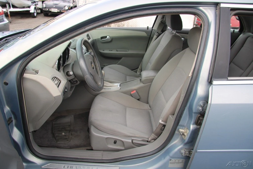 2009 Chevrolet Malibu - Image 12 of 21