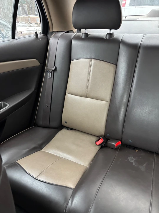 2009 Chevrolet Malibu - Image 11 of 21