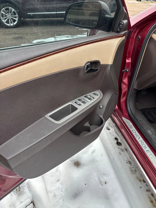 2009 Chevrolet Malibu - Image 10 of 21