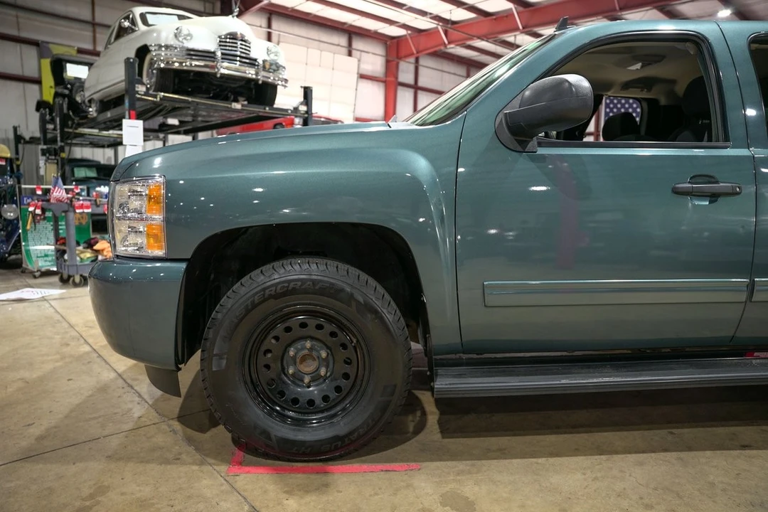 2009 Chevrolet Silverado 2nd Gen - Image 3 of 12