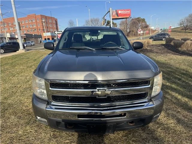 2009 Chevrolet Silverado 2nd Gen - Image 2 of 21