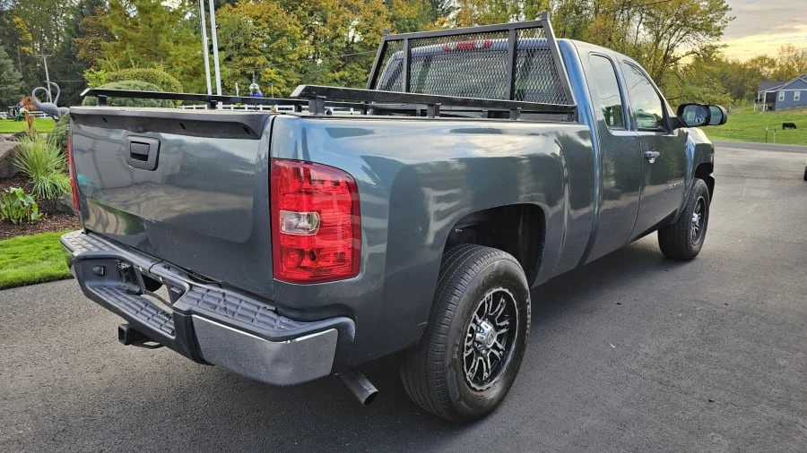 2009 Chevrolet Silverado 2nd Gen - Image 2 of 9