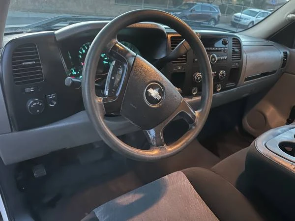 2009 Chevrolet Silverado 2nd Gen - Image 9 of 15