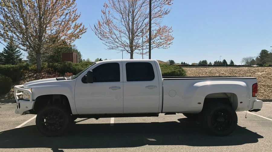 2009 Chevrolet Silverado Heavy Duty 2nd Gen - Image 2 of 12