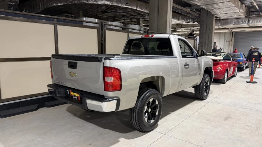 2009 Chevrolet Silverado 2nd Gen - Image 2 of 8