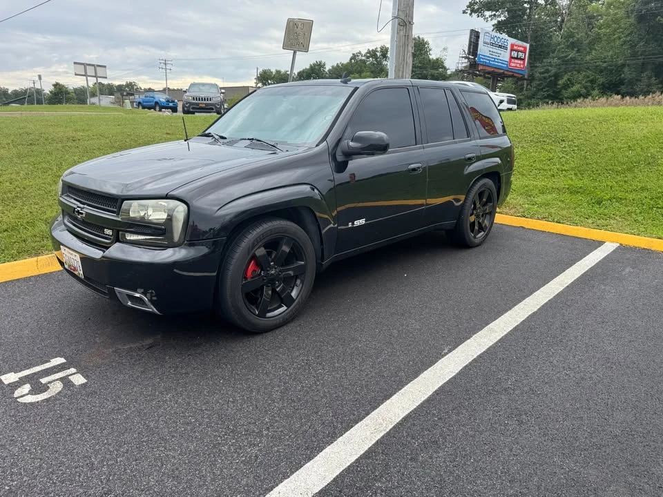 2009 Chevrolet Trailblazer - Image 2 of 2
