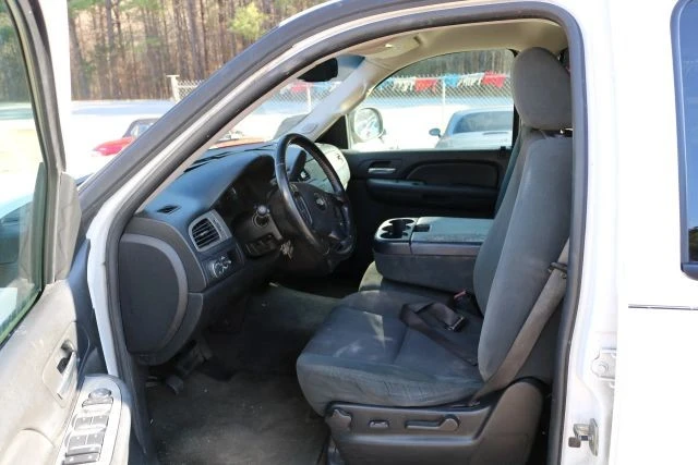2009 Chevrolet Tahoe 3rd Gen - Image 10 of 12