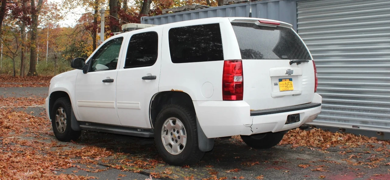 2009 Chevrolet Tahoe 3rd Gen - Image 2 of 3