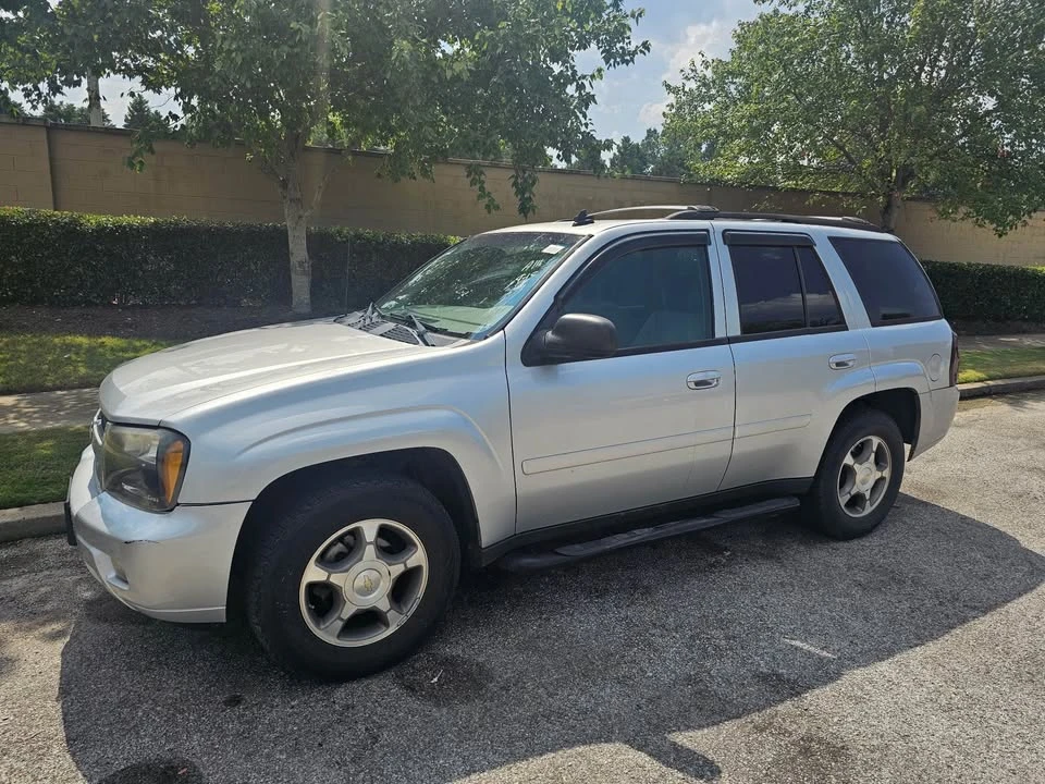 2009 Chevrolet Trailblazer - Image 3 of 3