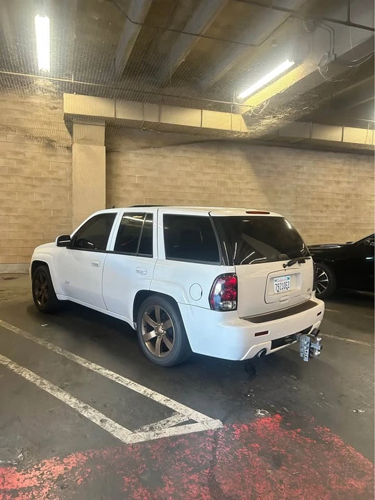 2009 Chevrolet Trailblazer - Image 4 of 4