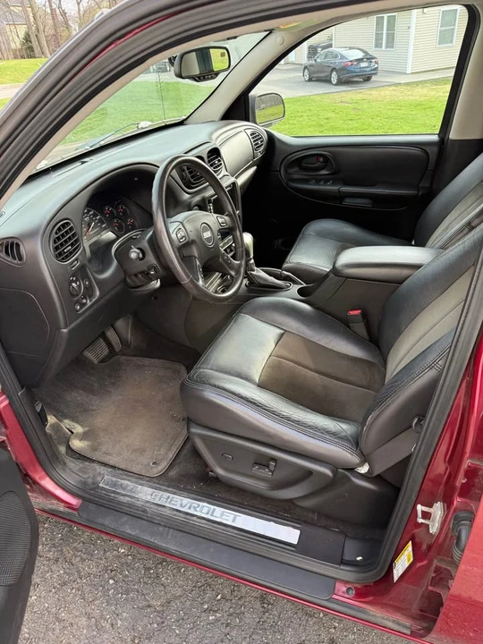 2009 Chevrolet Trailblazer - Image 10 of 11