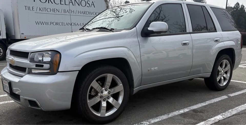 2009 Chevrolet Trailblazer - Image 2 of 3