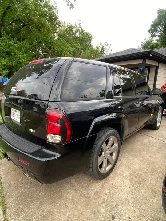 2009 Chevrolet Trailblazer - Image 2 of 5