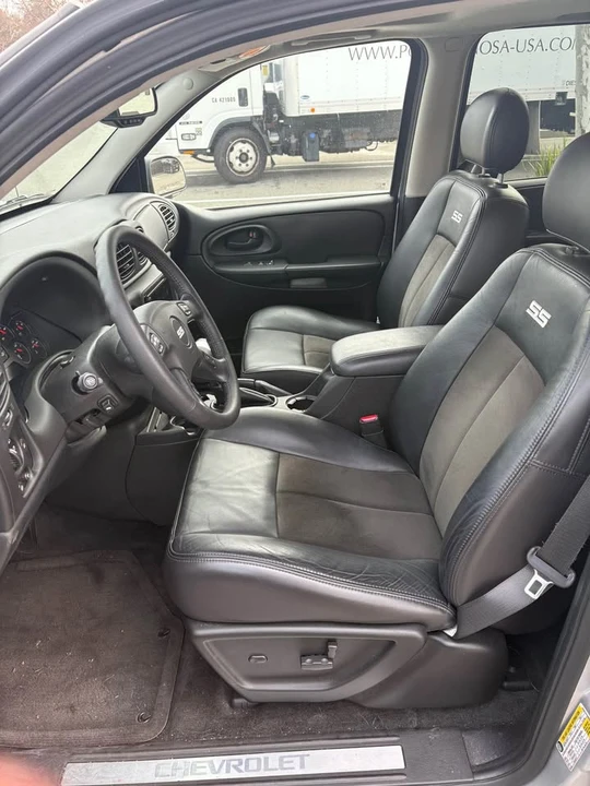 2009 Chevrolet Trailblazer - Image 3 of 3