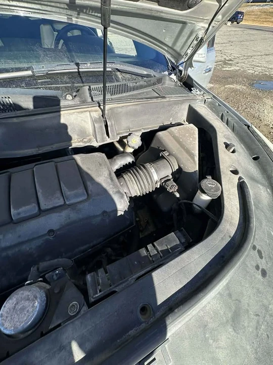 2009 Chevrolet Traverse - Image 17 of 19