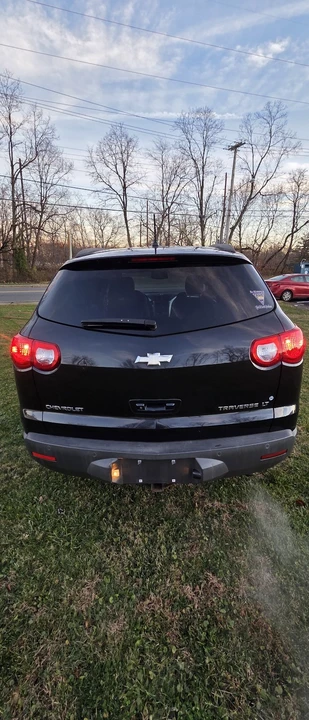 2009 Chevrolet Traverse - Image 4 of 21