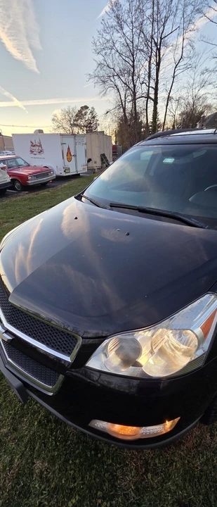 2009 Chevrolet Traverse - Image 10 of 21