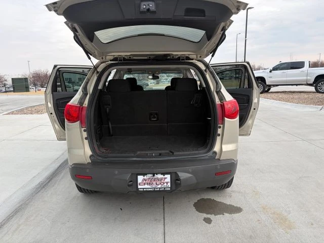 2009 Chevrolet Traverse - Image 11 of 17